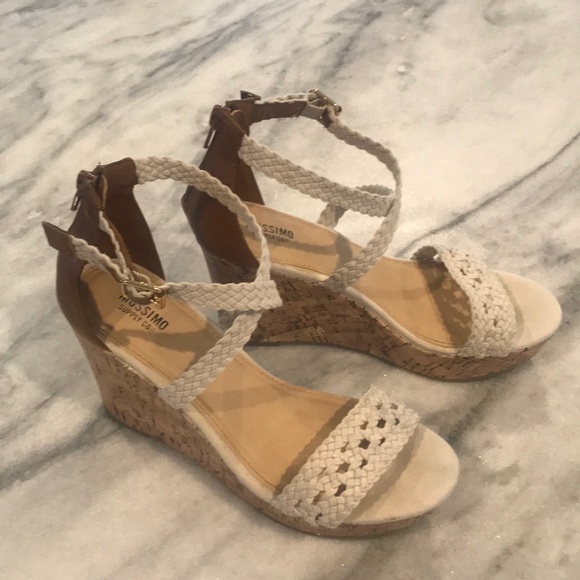Mossimo Wedge Sandals Size 7 - Picture 1 of 5